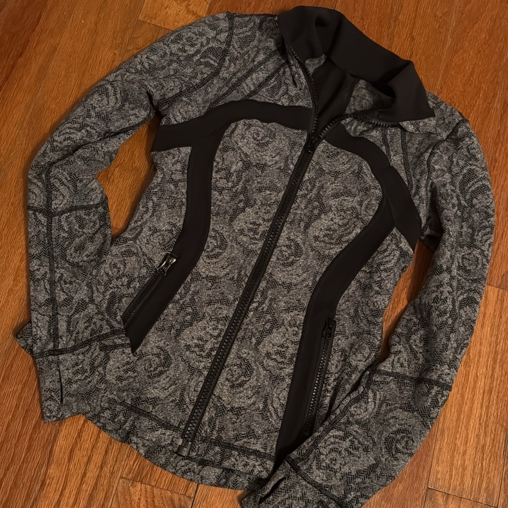 Women's Gray and Black Jacket lululemon